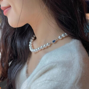 Pearl Necklace with Blue Diamond